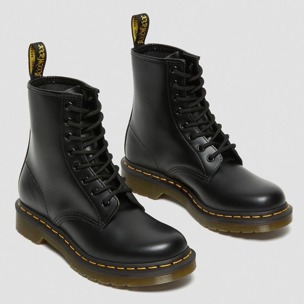 Dr. Martens 1460 Smooth Leather Lace Up Boots Black Womens 8 L EU 39 11822006